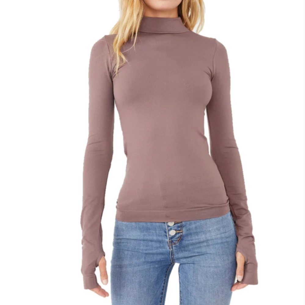 M/L FREE PEOPLE INTIMATELY Long Sleeve Mock Neck Turtleneck Shirt w Thumb Hole